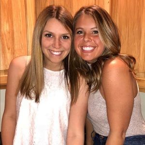 Meet your Posher, Dana